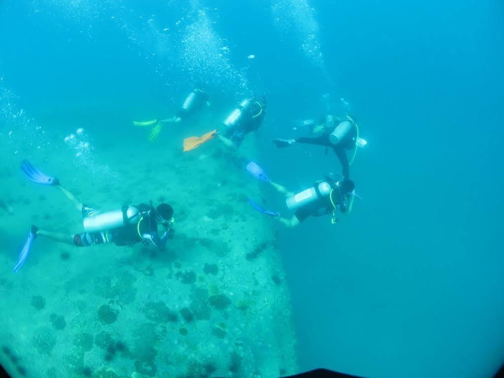 Ombak Dive Resort Pulau Perhentian Kecil Exterior photo